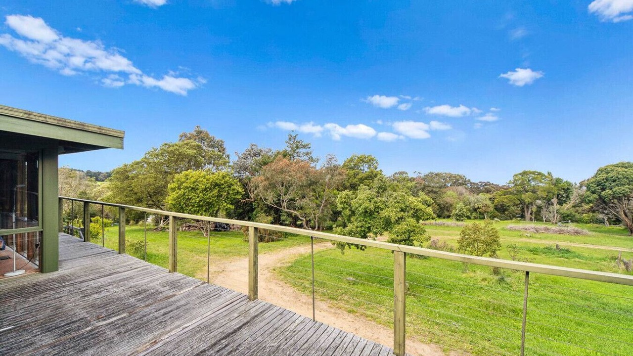 Photo of Outdoor in Red Hill South