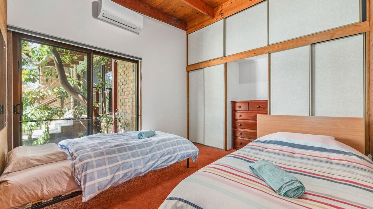 Photo of Bedroom in Red Hill South