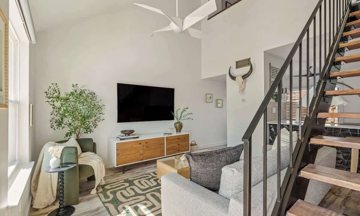 Photo of Livingroom in St. Edwards