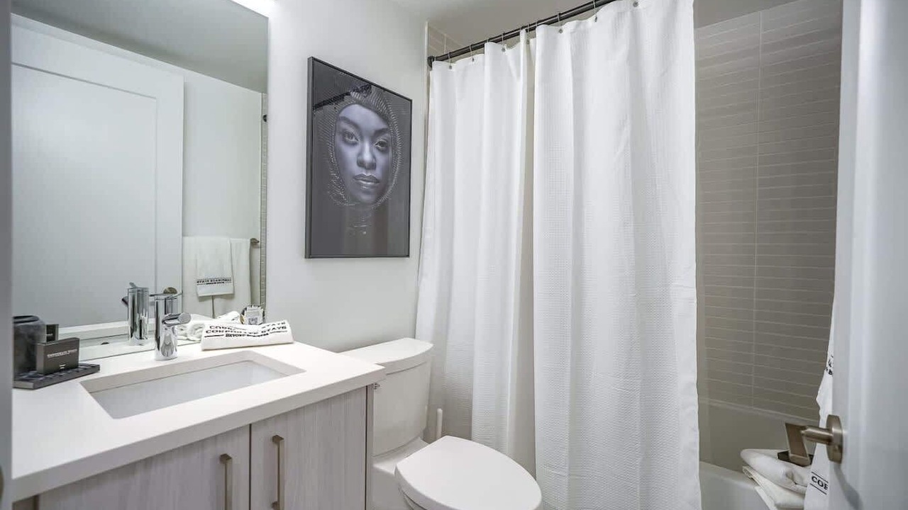 Photo of Bathroom in Bay Cloverhill