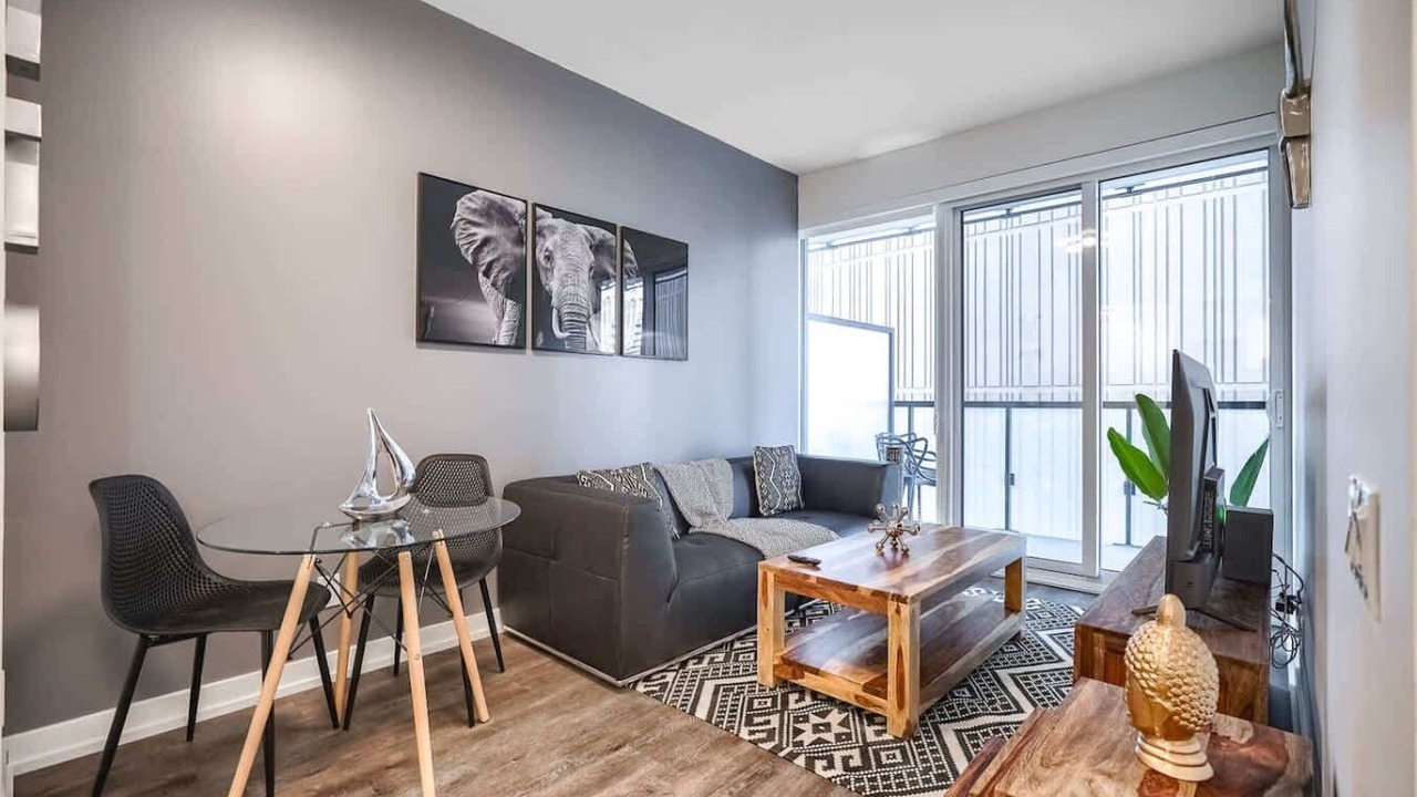 Photo of Livingroom in Bay Cloverhill