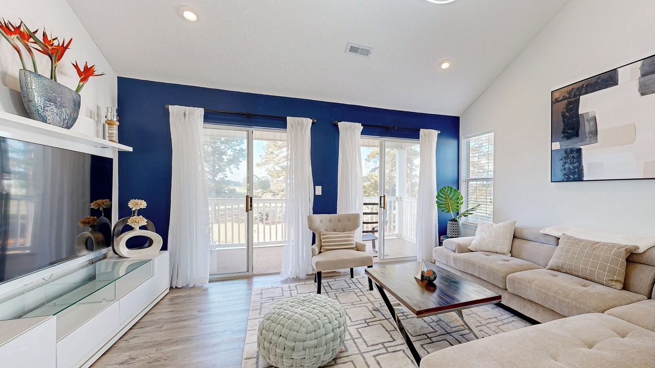 Photo of Livingroom in Waterford Plantation