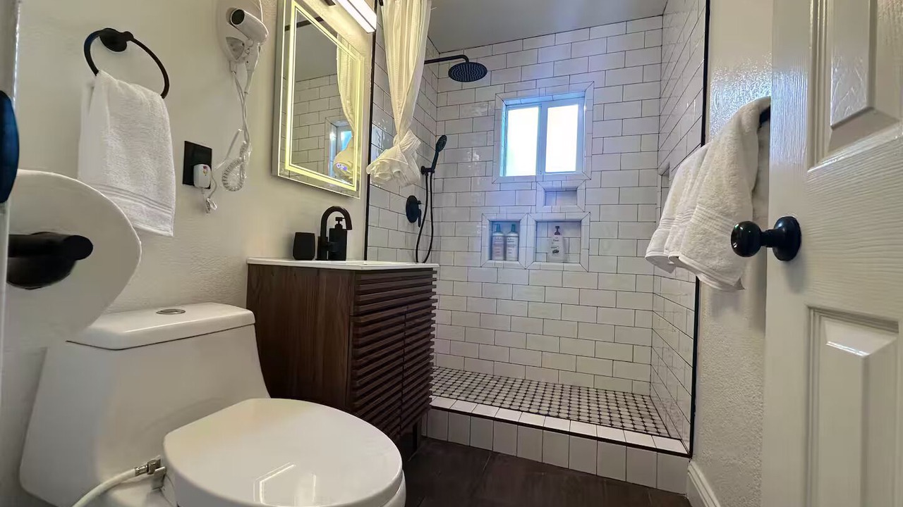 Photo of Bathroom in Seaside
