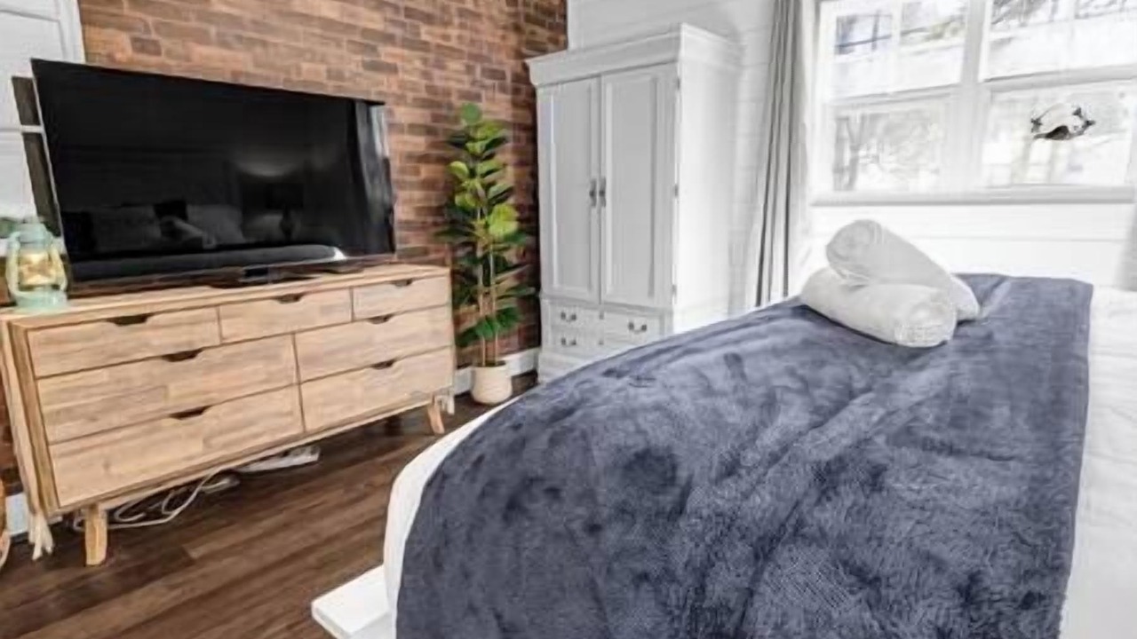 Photo of Bedroom in Bracebridge