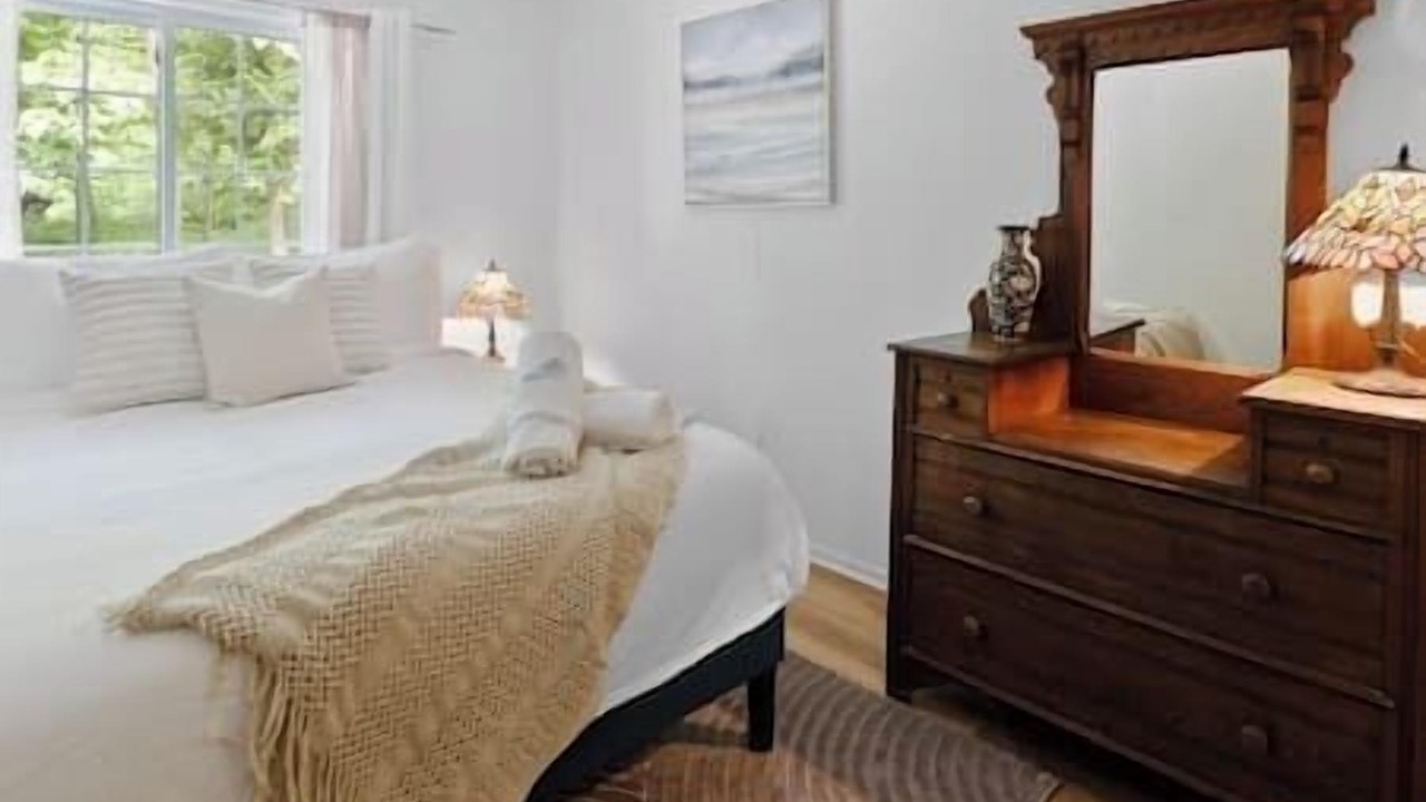 Photo of Bedroom in Fenelon Falls
