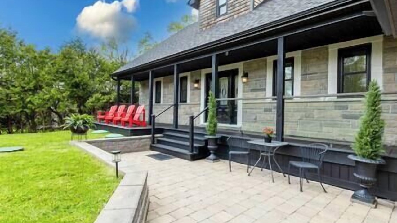 Photo of Patio Balcony in Pefferlaw