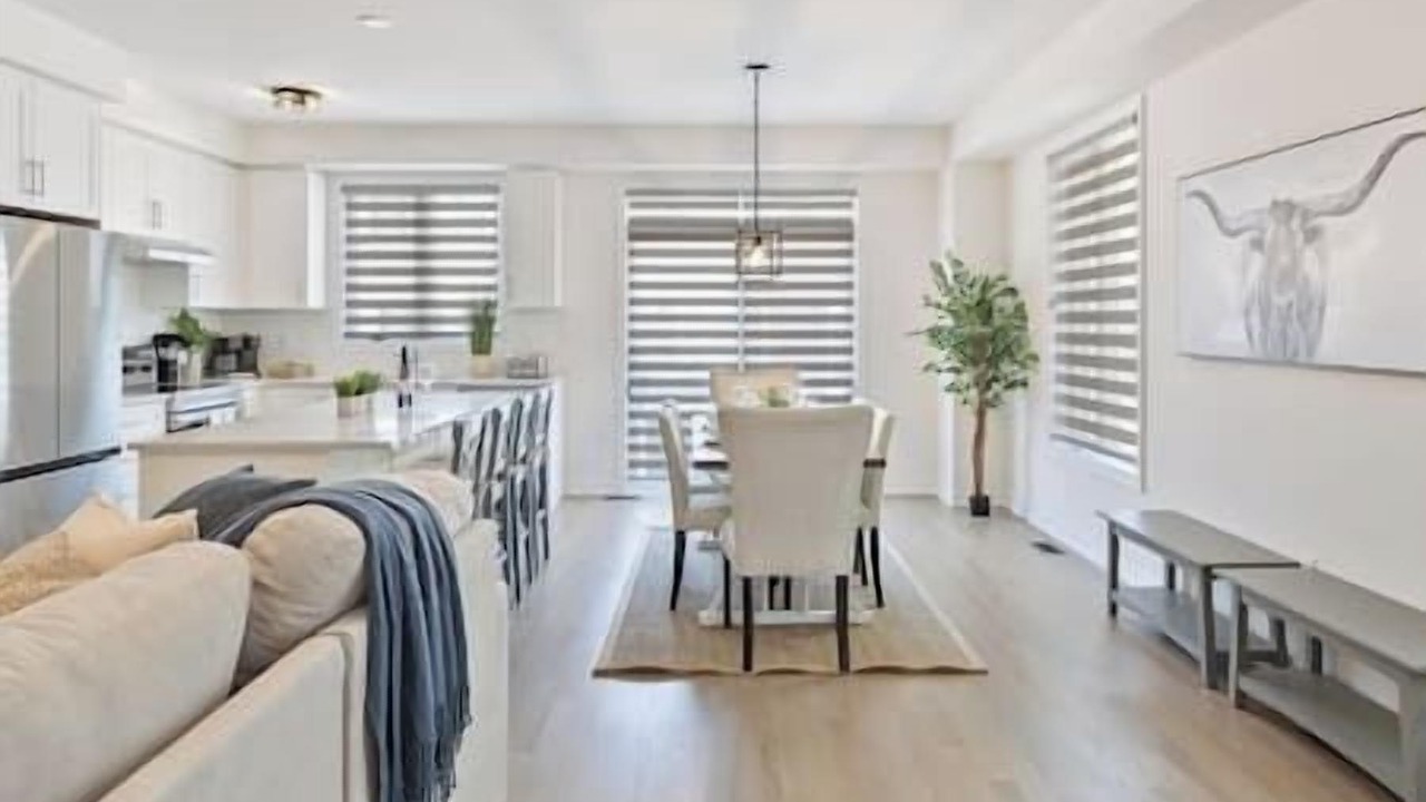Photo of Livingroom in Innisfil