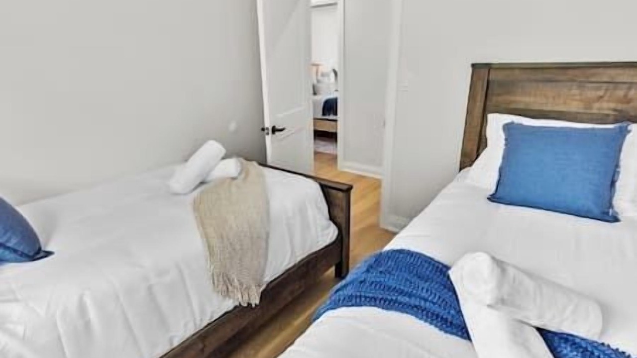 Photo of Bedroom in Alcona