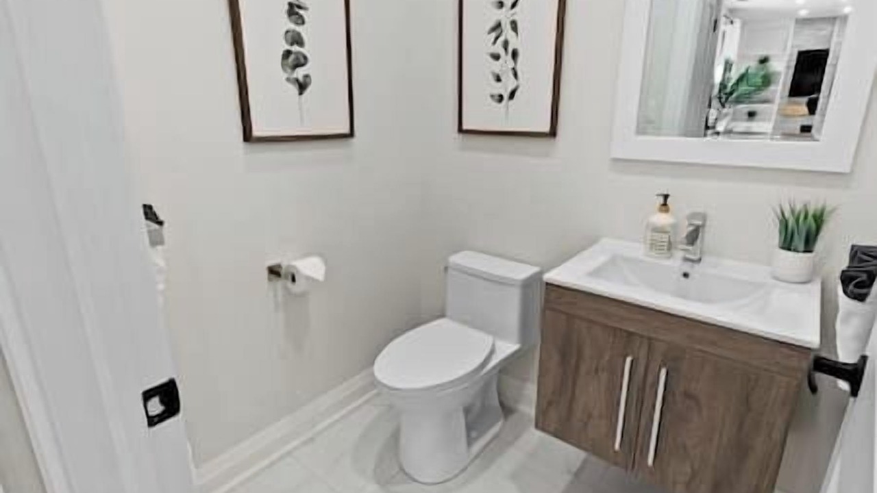 Photo of Bathroom in Alcona