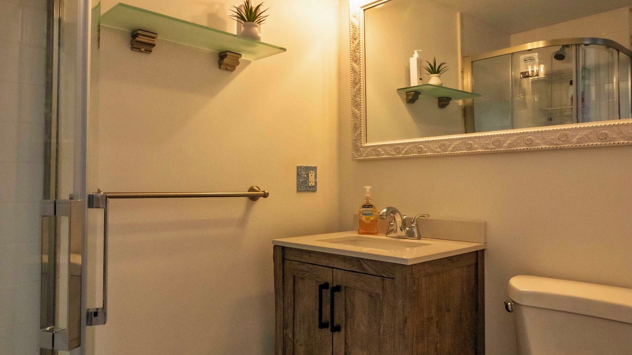 Photo of Bathroom in Fifth Ward