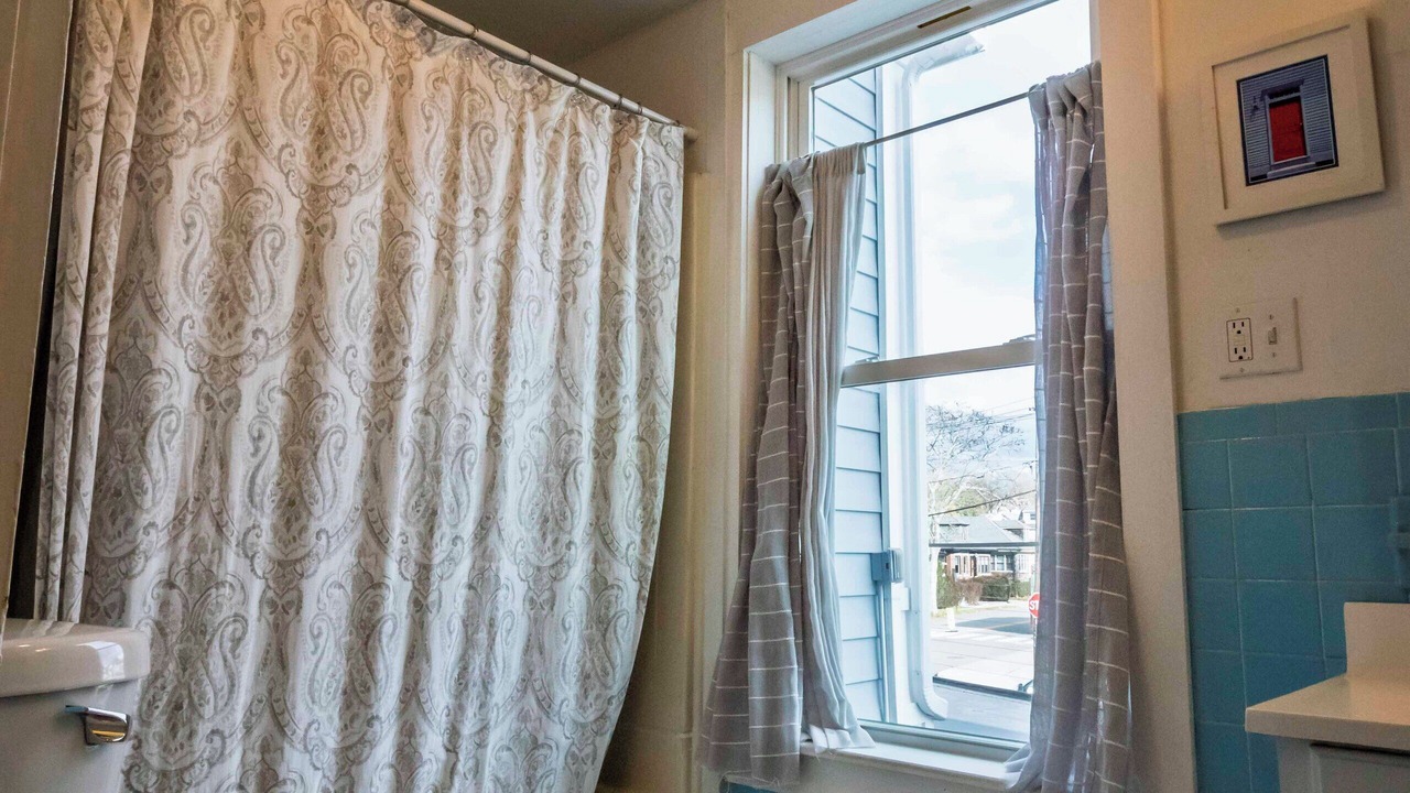 Photo of Bathroom in Fifth Ward