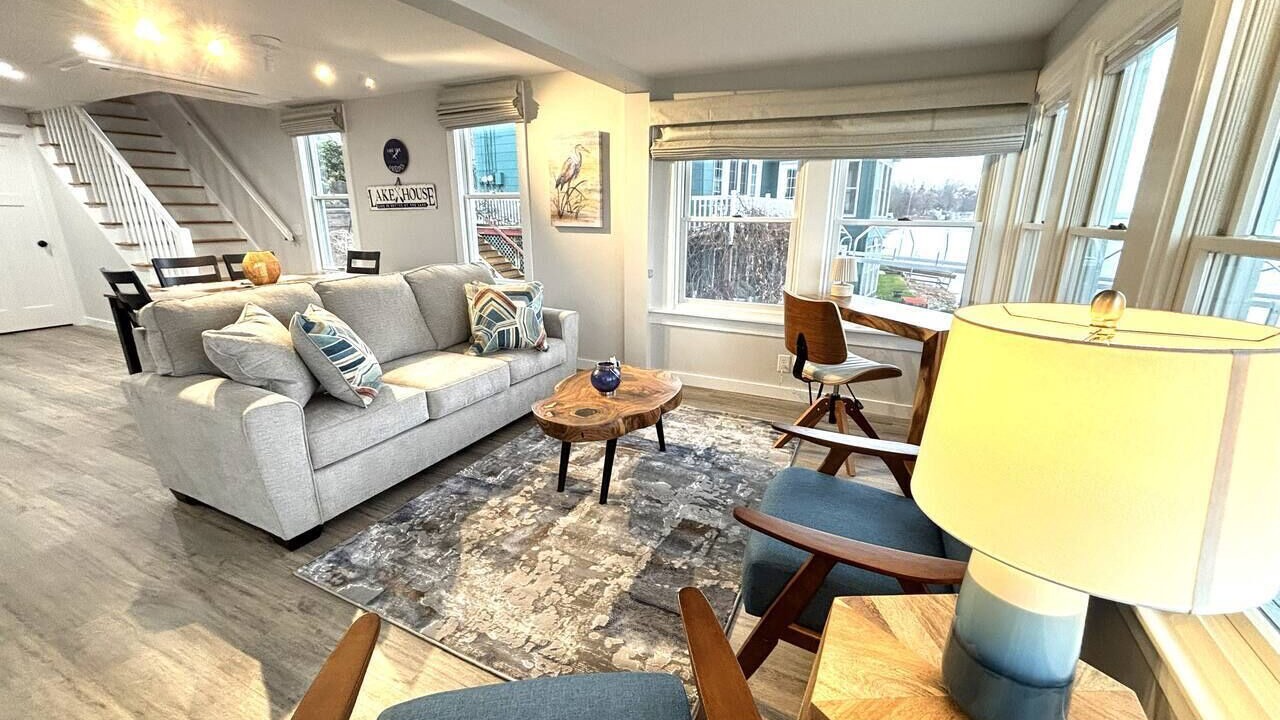 Photo of Livingroom in Seneca Falls