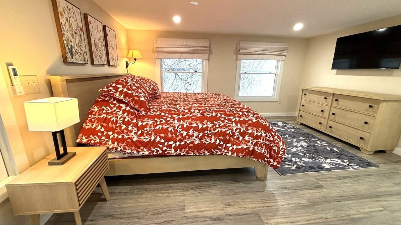 Photo of Bedroom in Seneca Falls