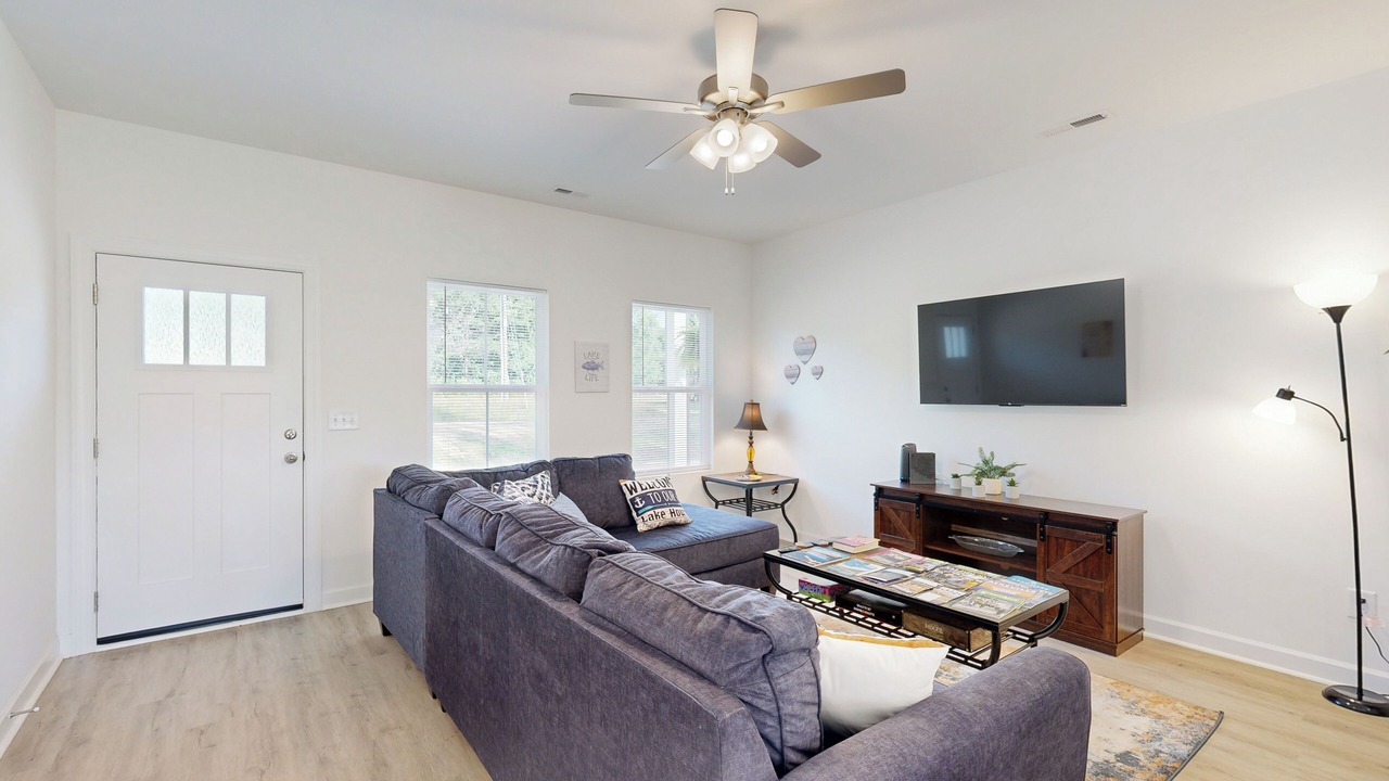 Photo of Livingroom in Southmont