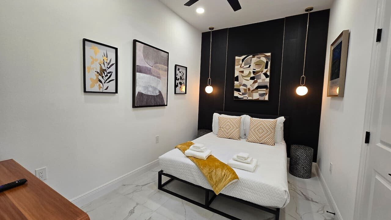 Photo of Bedroom in College Park