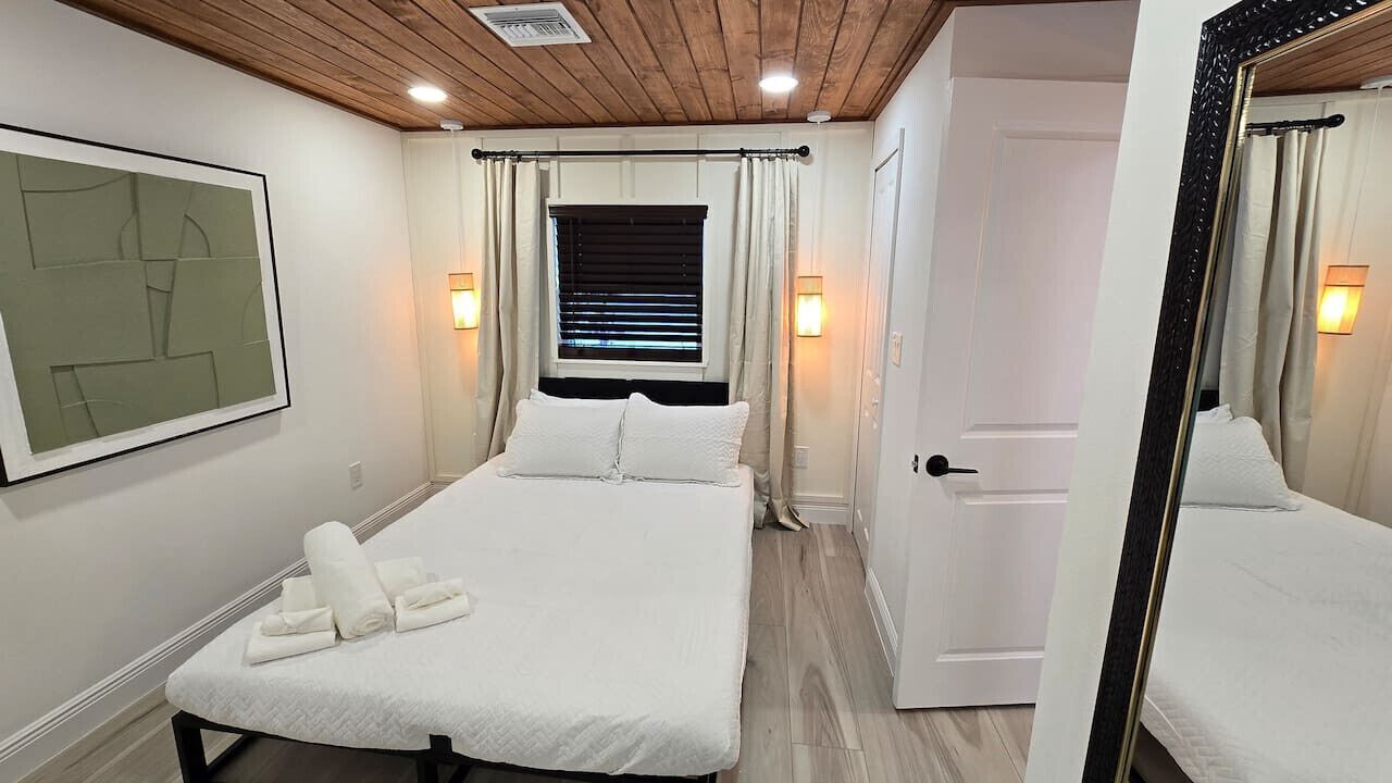 Photo of Bedroom in College Park