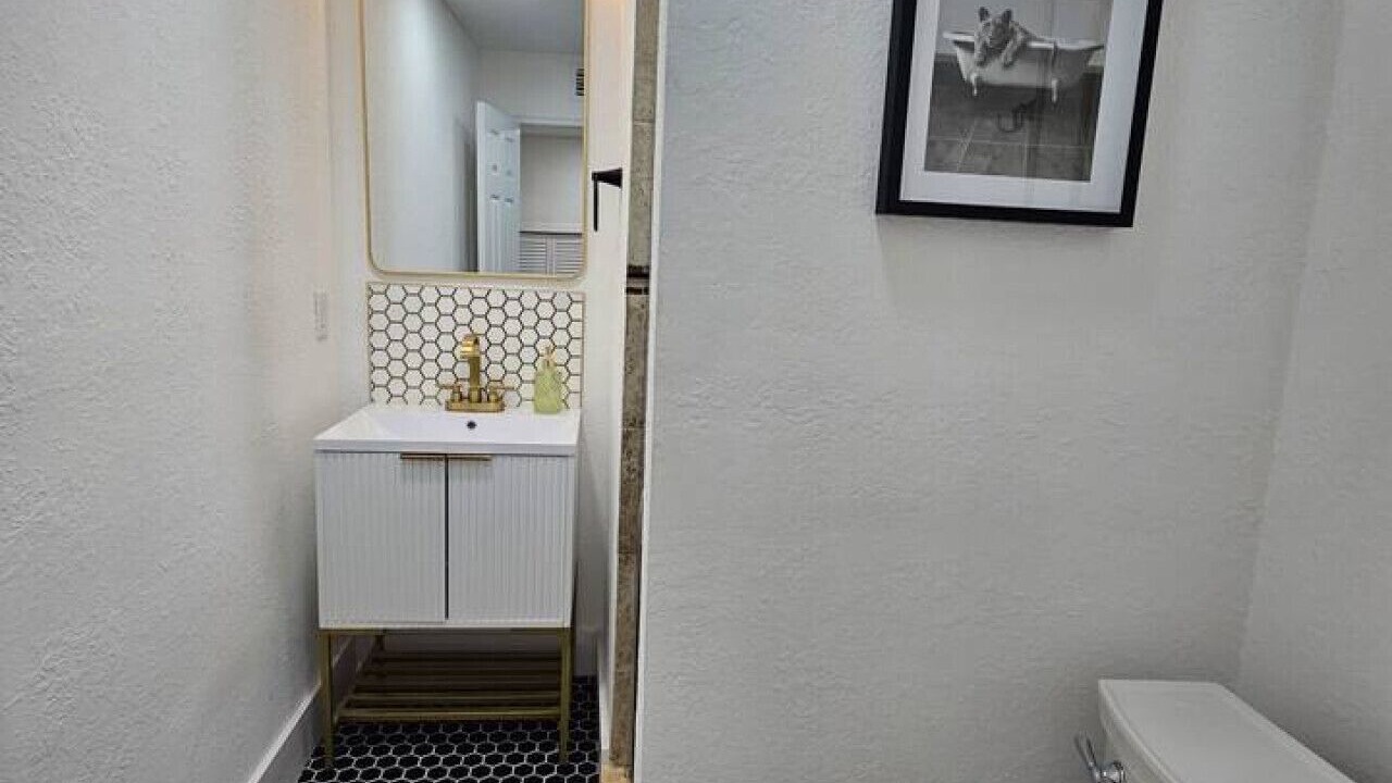 Photo of Bathroom in College Park