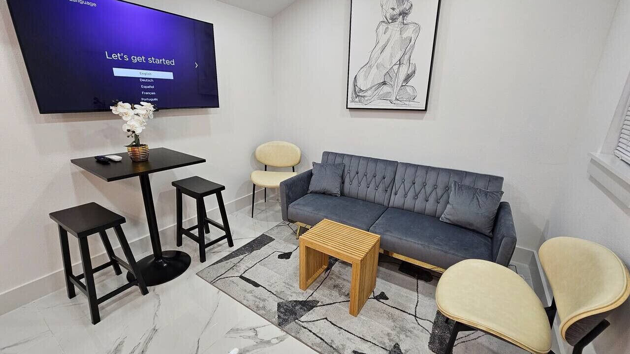 Photo of Livingroom in Fairview Shores