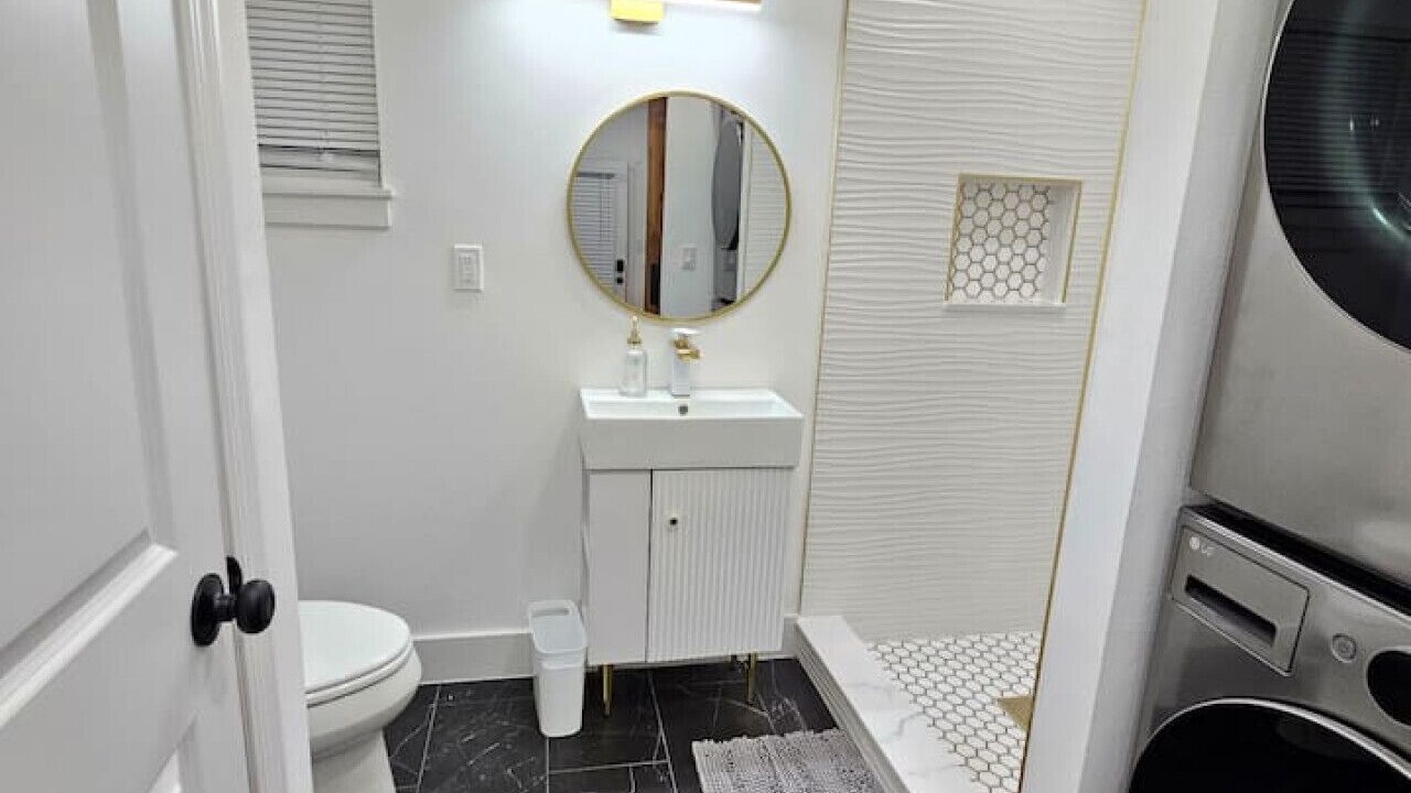 Photo of Bathroom in Fairview Shores