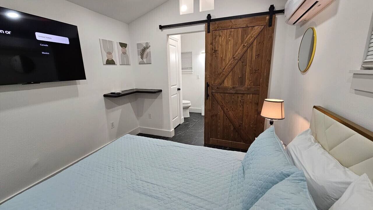 Photo of Bedroom in Fairview Shores