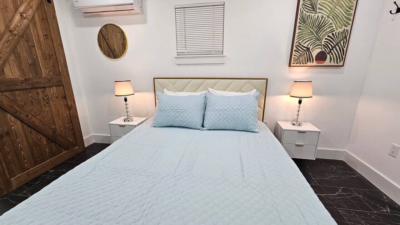 Photo of Bedroom in Fairview Shores