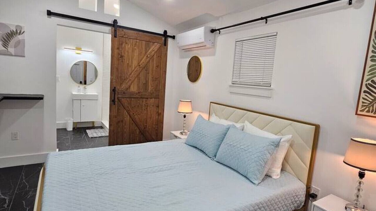 Photo of Bedroom in Fairview Shores
