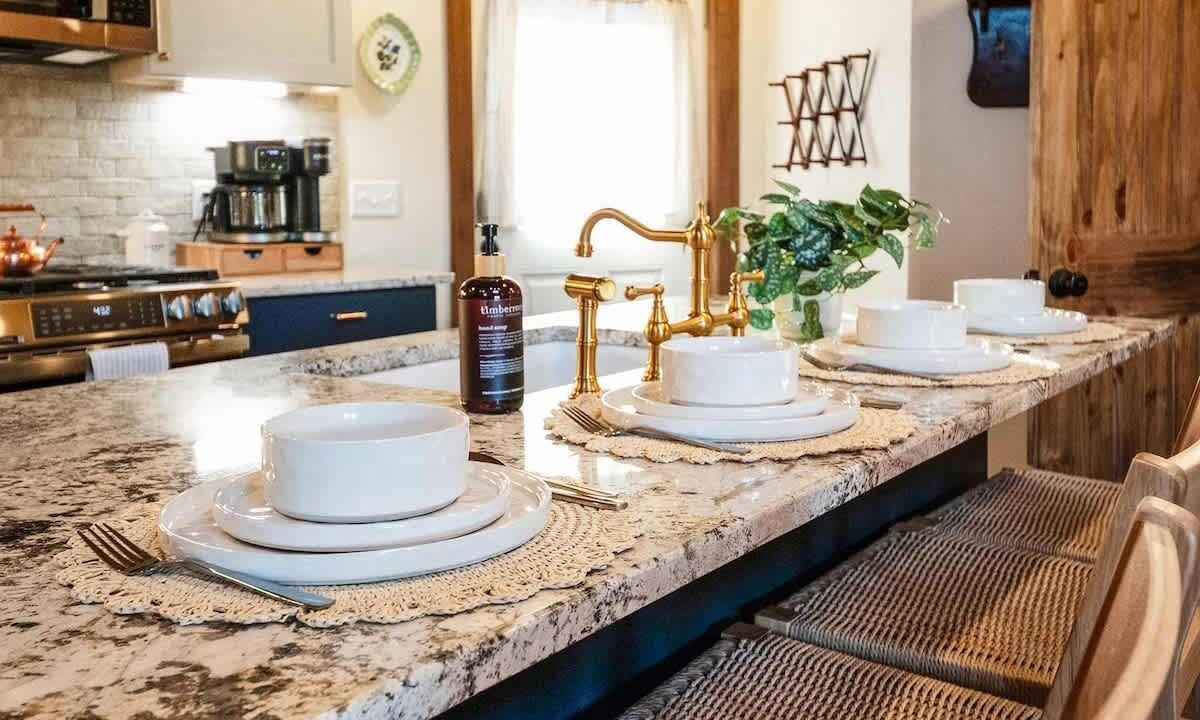 Photo of Kitchen in Lookout Valley Neighborhood Association