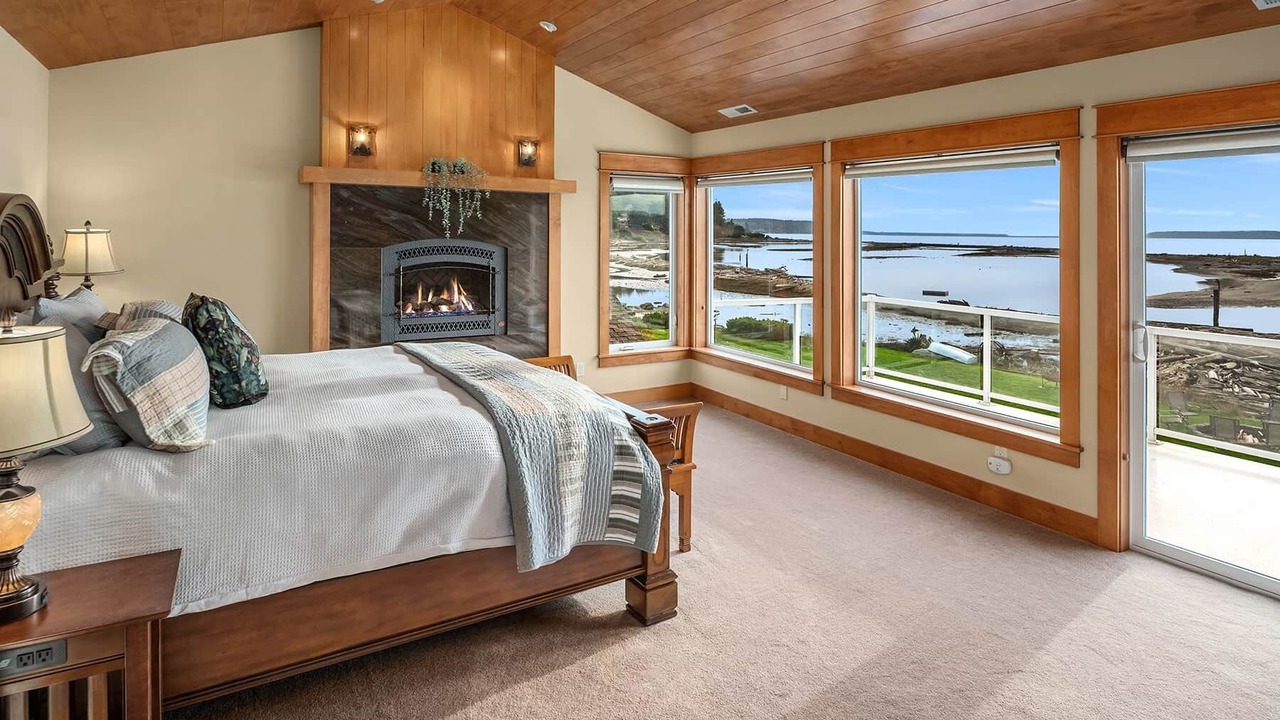 Photo of Livingroom in Clinton