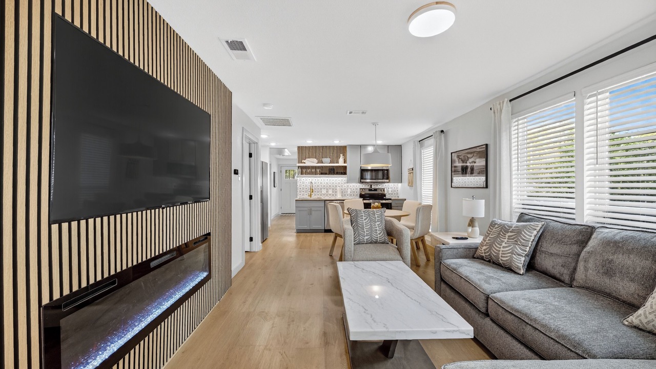 Photo of Livingroom in Central Arlington