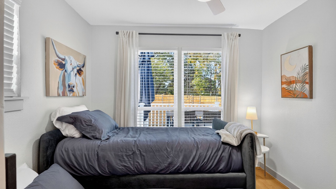 Photo of Bedroom in Central Arlington