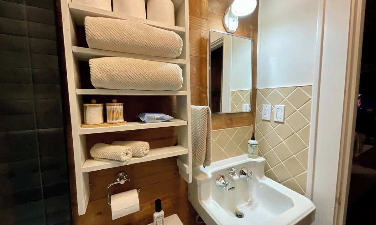 Photo of Bathroom in Greater Heights