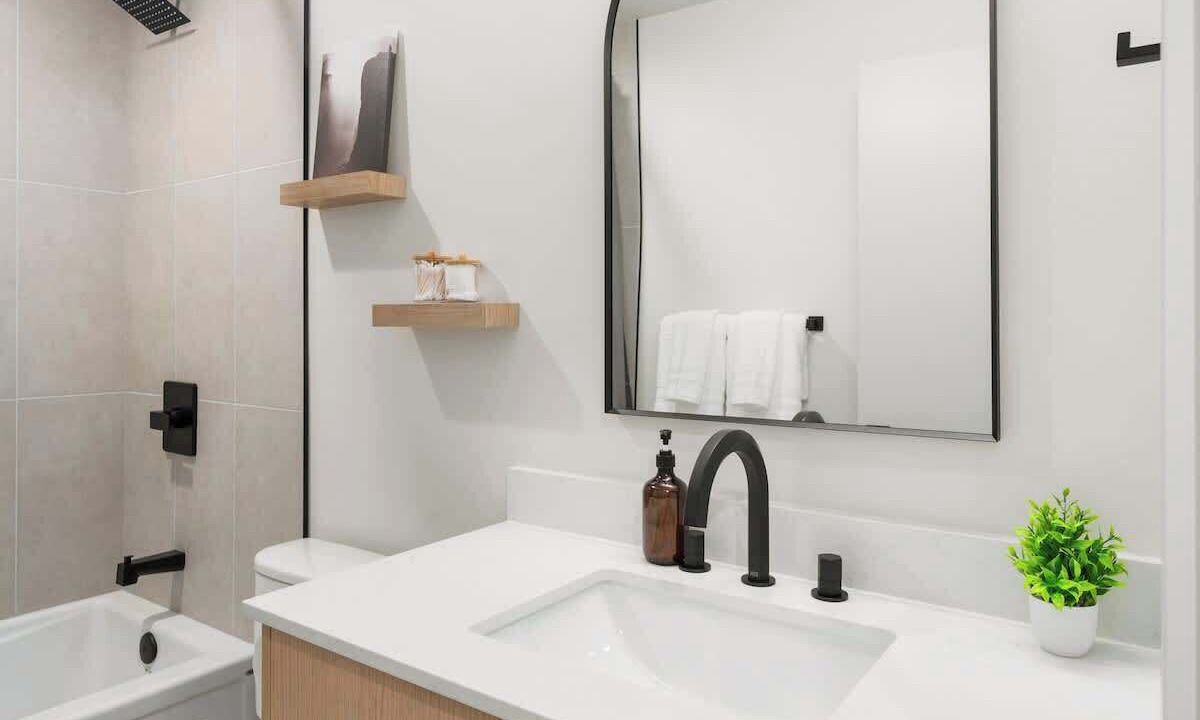 Photo of Bathroom in North Beacon Hill