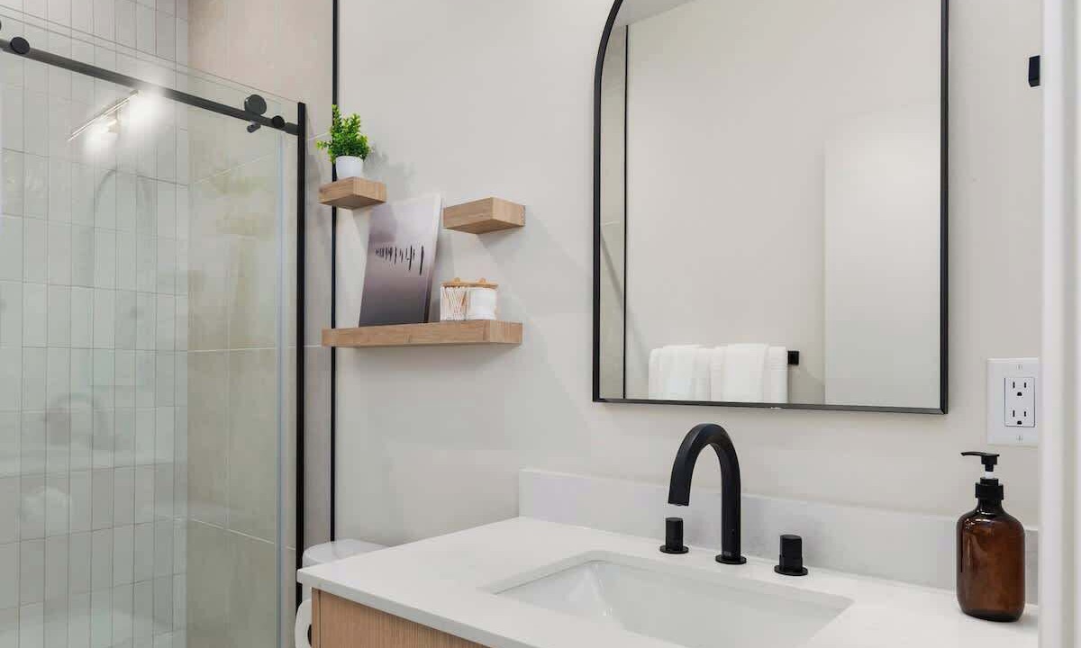 Photo of Bathroom in North Beacon Hill
