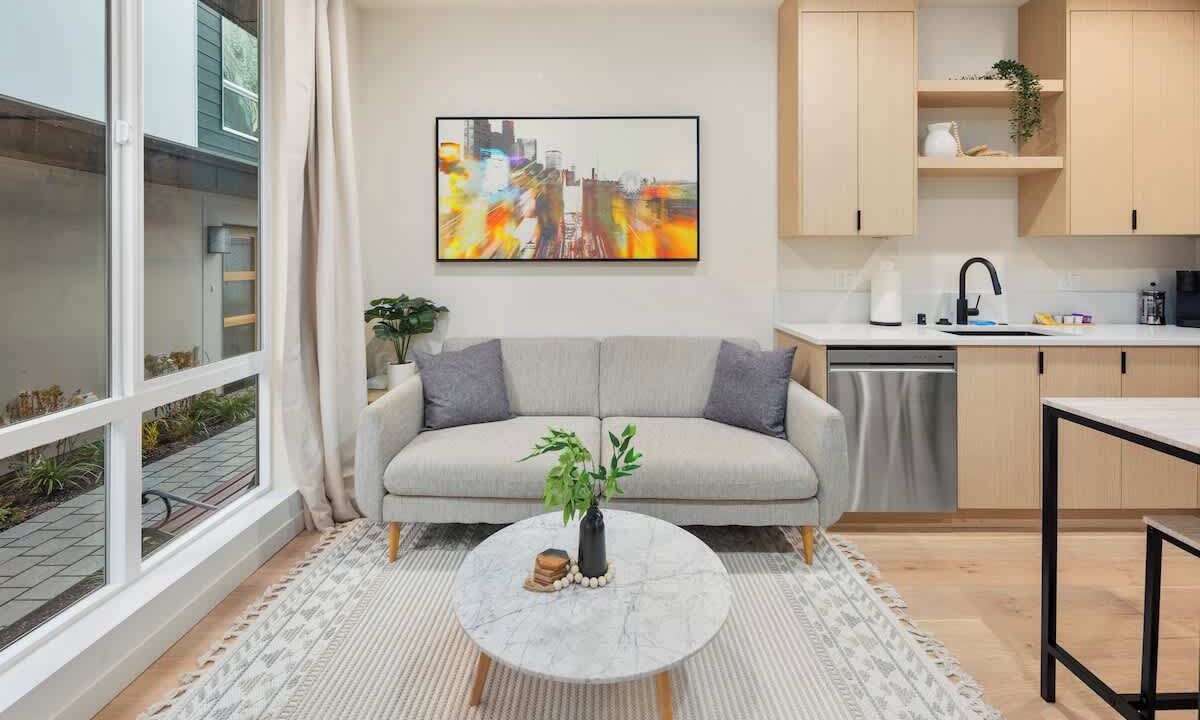 Photo of Livingroom in North Beacon Hill