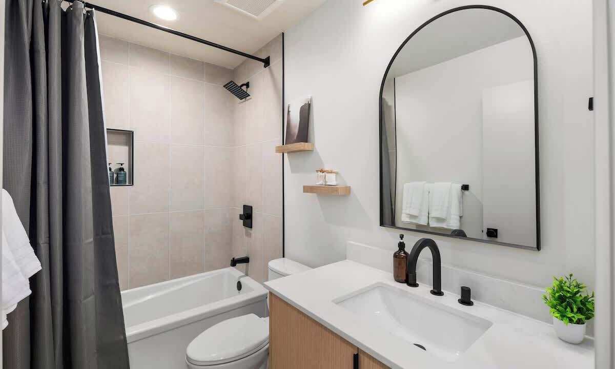 Photo of Bathroom in North Beacon Hill
