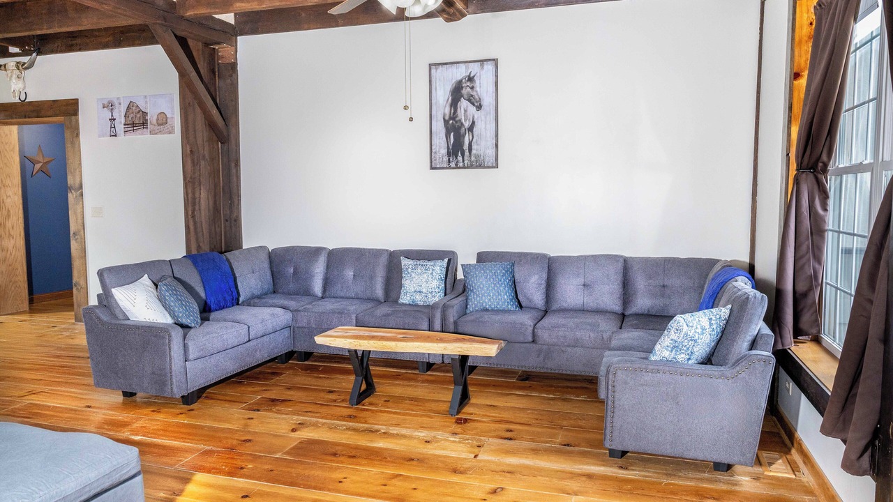 Photo of Livingroom in Yorkville