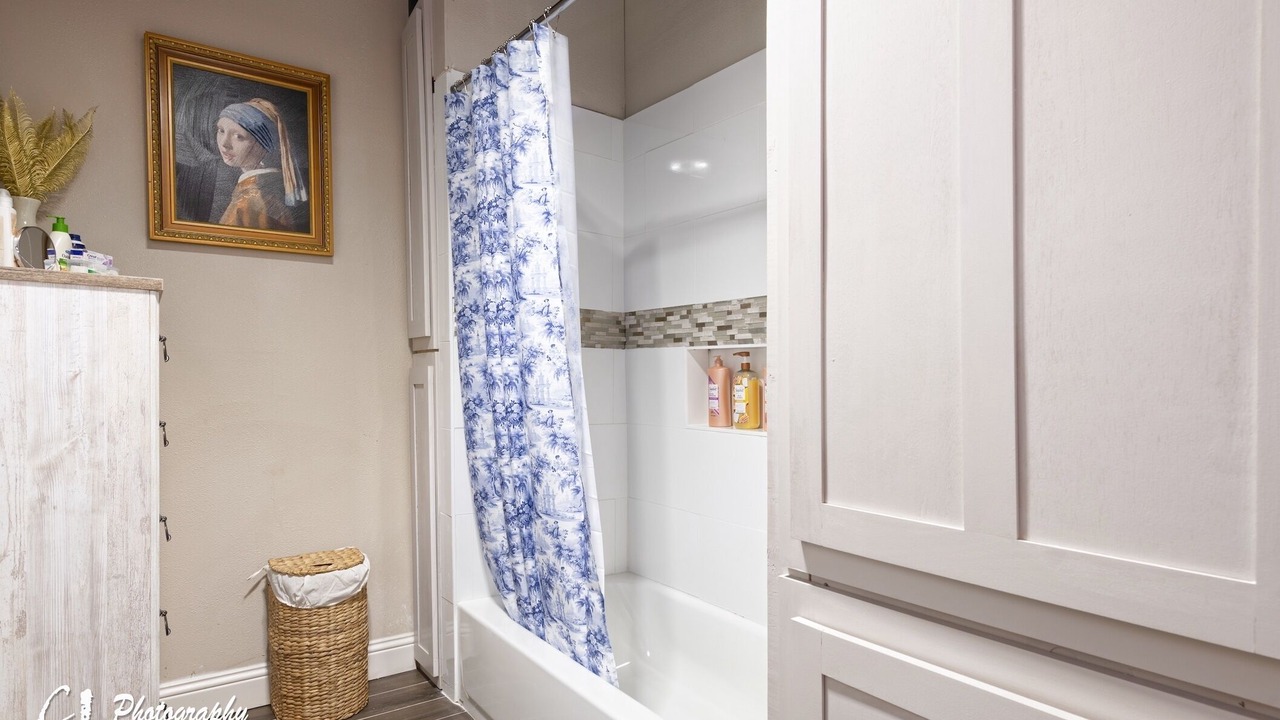 Photo of Bathroom in Baird
