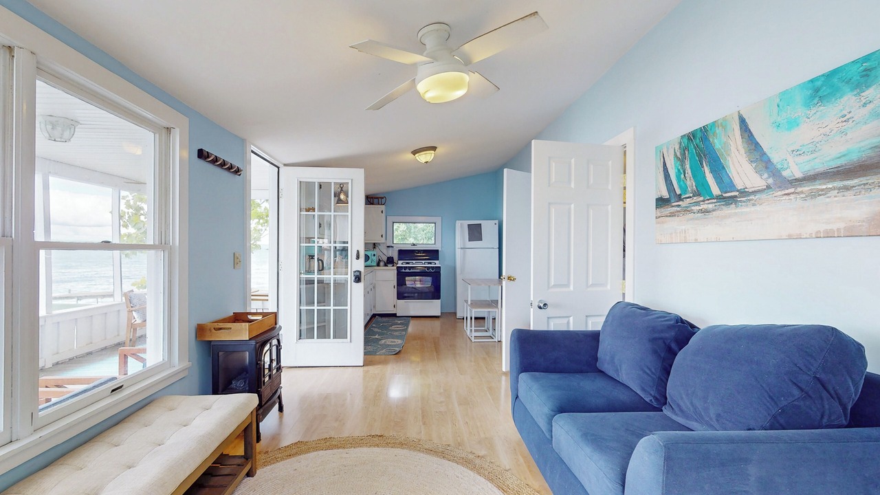Photo of Livingroom in Town of Ledyard