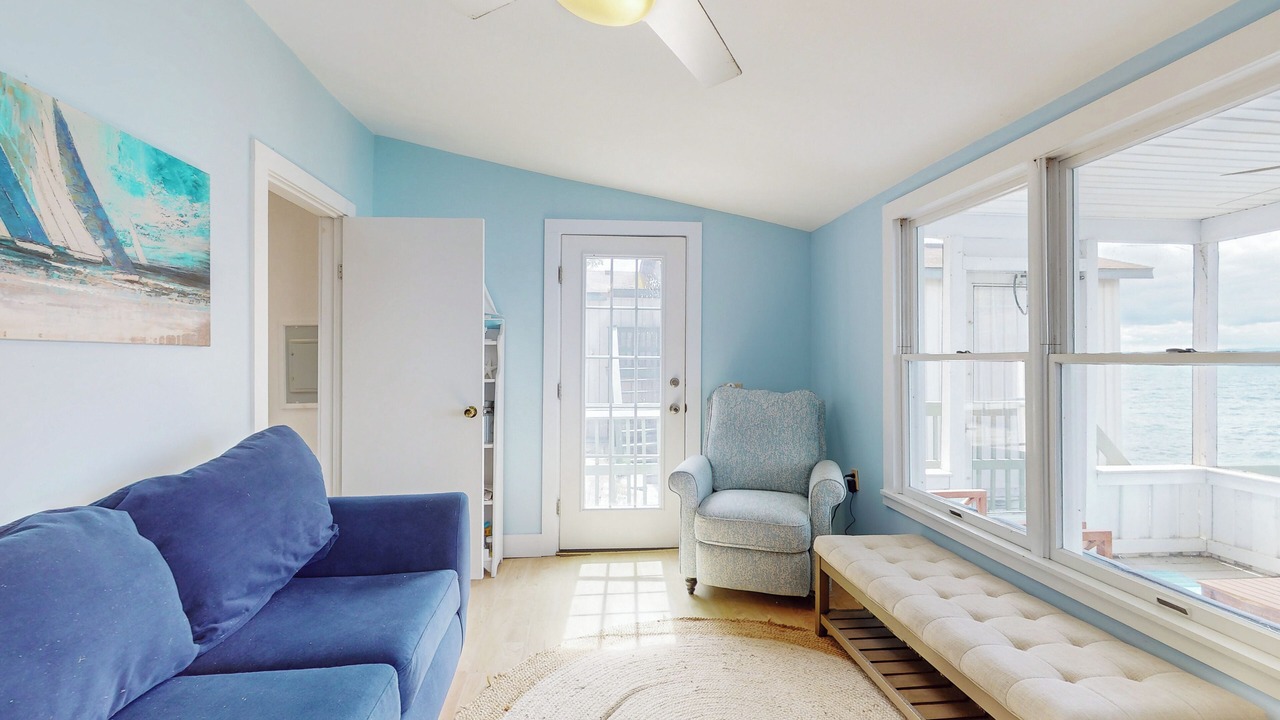 Photo of Livingroom in Town of Ledyard