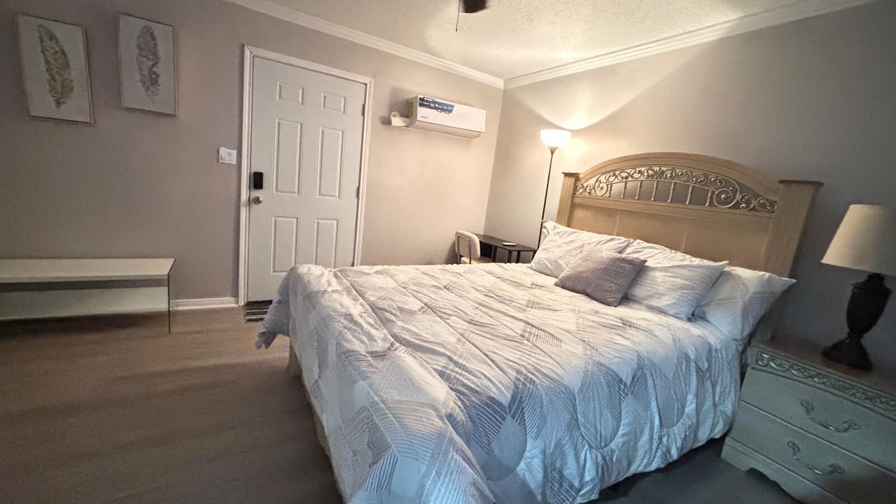 Photo of Bedroom in Woodlake - Briar Meadow