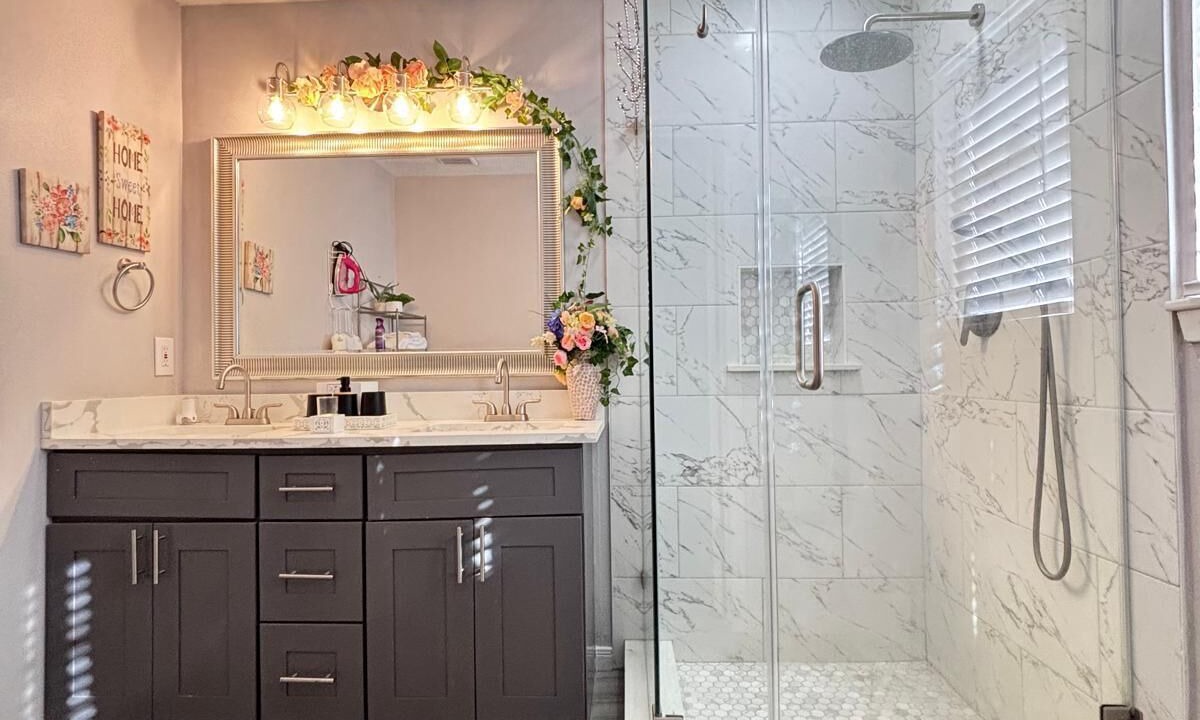 Photo of Bathroom in Woodlake - Briar Meadow