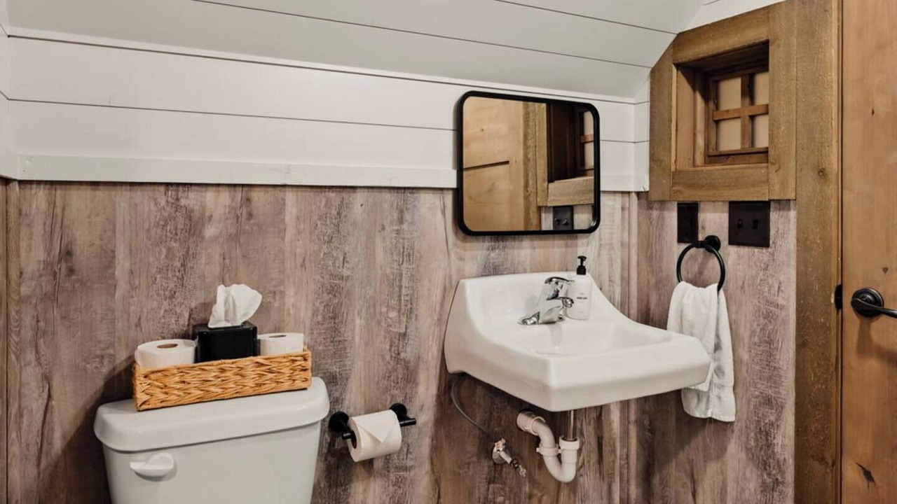 Photo of Bathroom in Strasburg