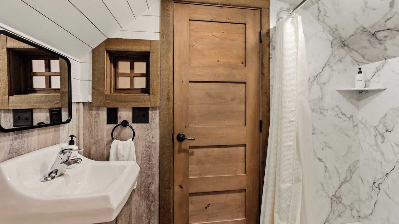 Photo of Bathroom in Strasburg