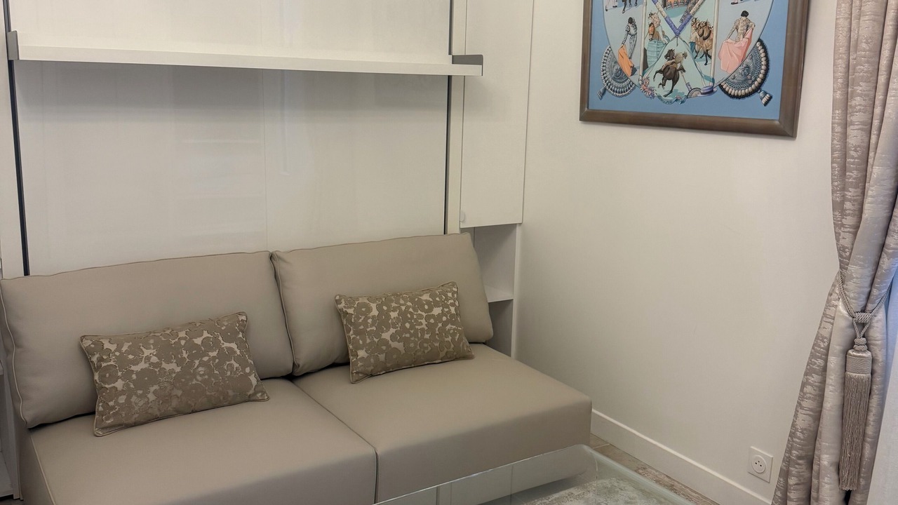 Photo of Livingroom in Arsenal