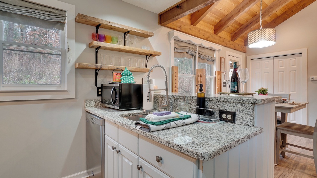 Photo of Kitchen in Sautee Nacoochee