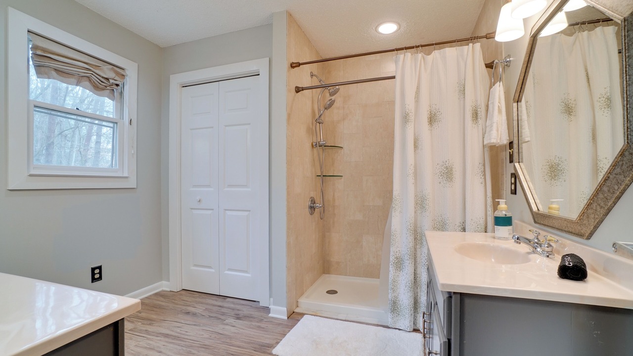 Photo of Bathroom in Sautee Nacoochee