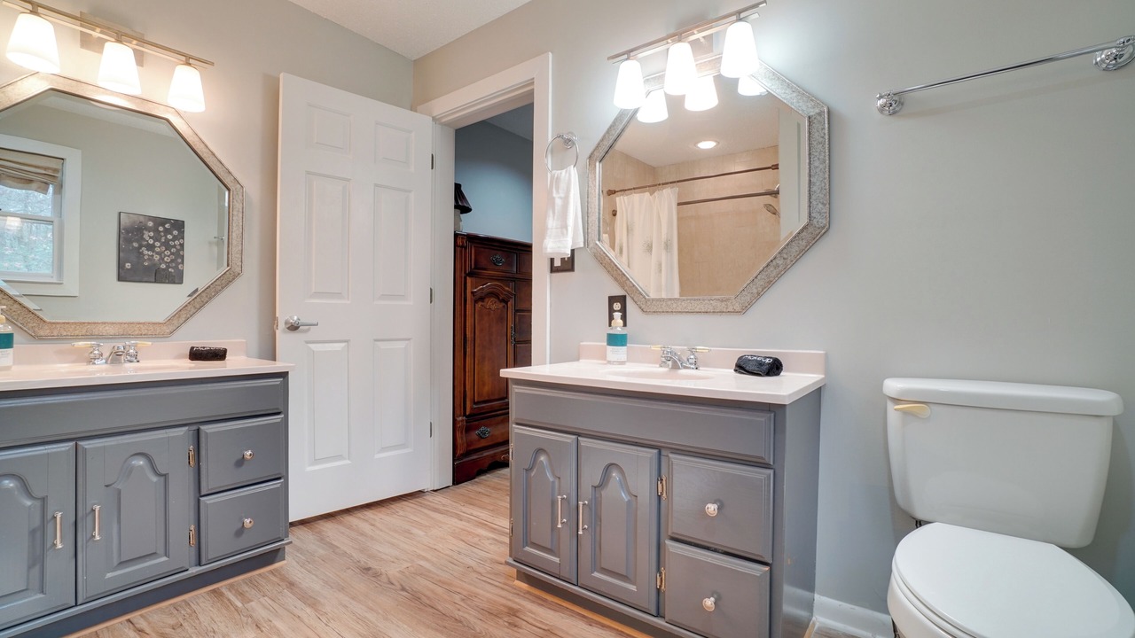 Photo of Bathroom in Sautee Nacoochee