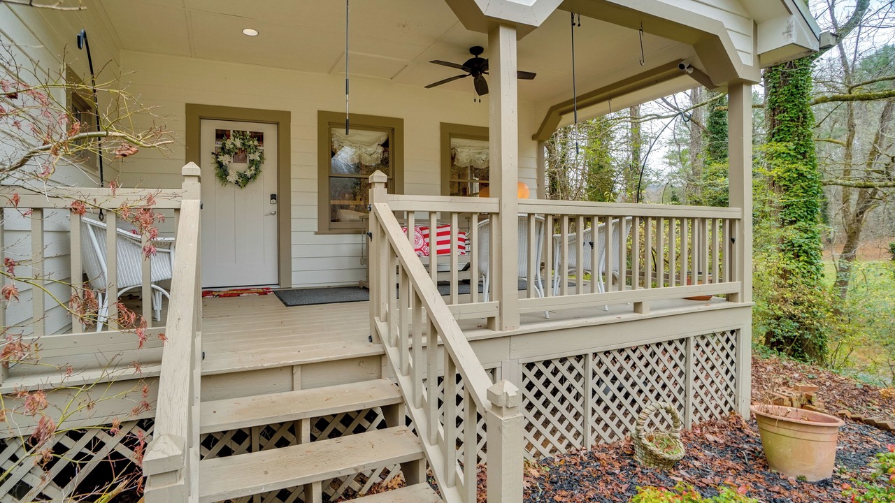 Photo of Patio Balcony in Sautee Nacoochee