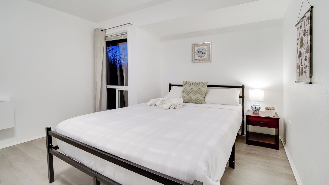 Photo of Bedroom in Lake Hills