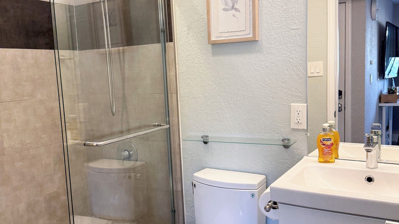 Photo of Bathroom in East Palo Alto